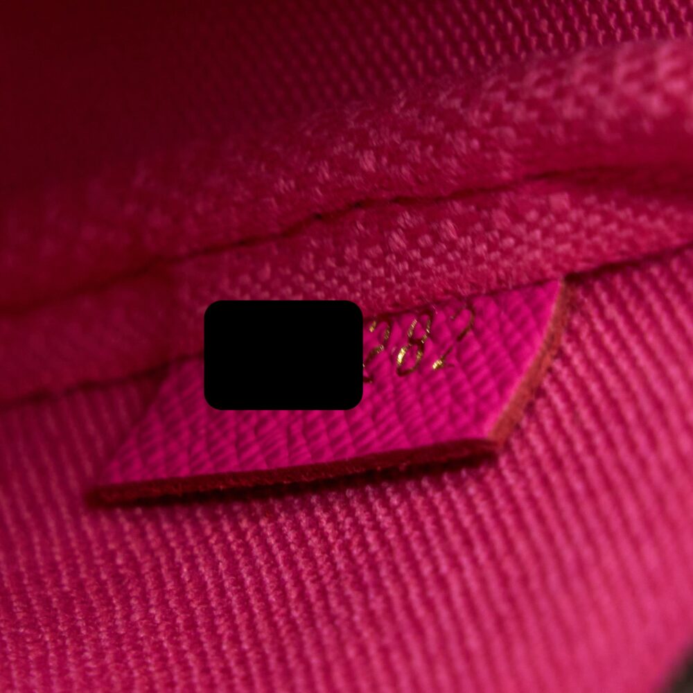 AAA Replica Louis Vuitton LV 2022 CHRISTMAS LIMITED MINI POCHETTE ACCESSORIES MONOGRAM CANVAS SEOUL BOUTIQUE GHW