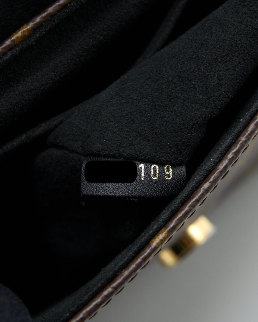 AAA Replica Louis Vuitton LV LOCKY BB MONOGRAM CANVAS/LEATHER BLACK GHW