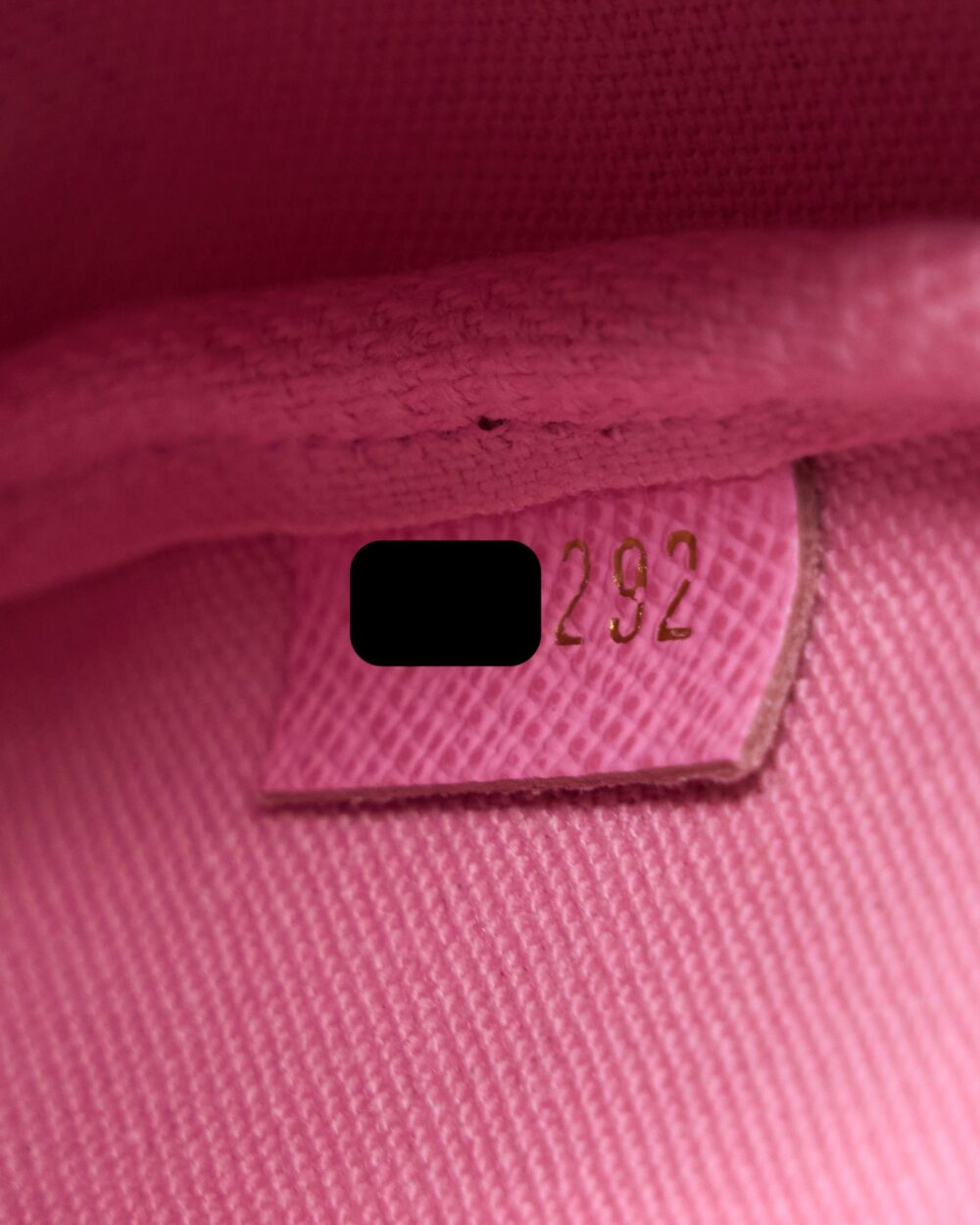 AAA Replica Louis Vuitton LV 2022 CHRISTMAS LIMITED MINI POCHETTE ACCESSORIES MONOGRAM CANVAS PARIS BOUTIQUE GHW