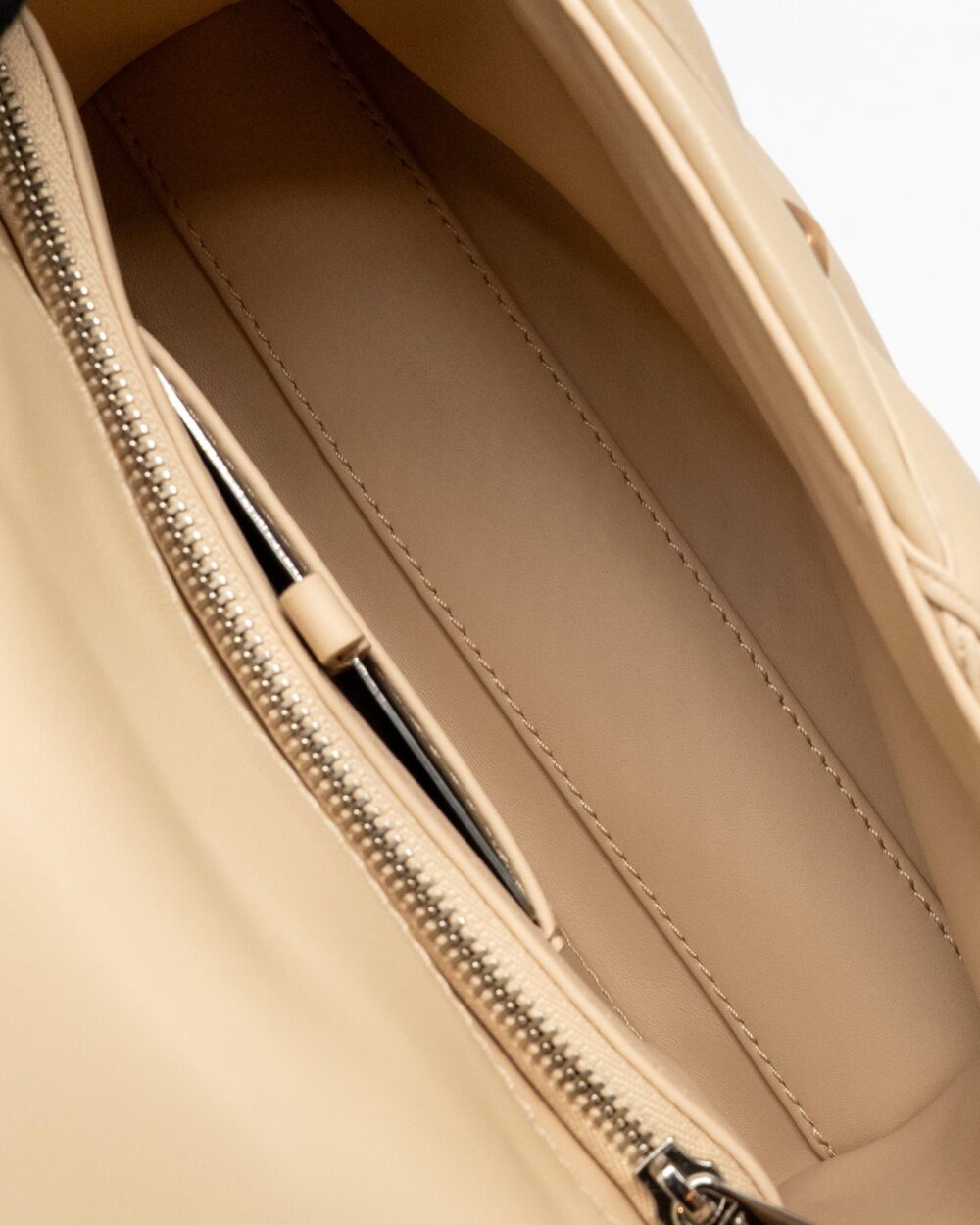 AAA Replica Louis Vuitton LV GO-14 MM LAMBSKIN BEIGE MULTICOLOUR HARDWARE