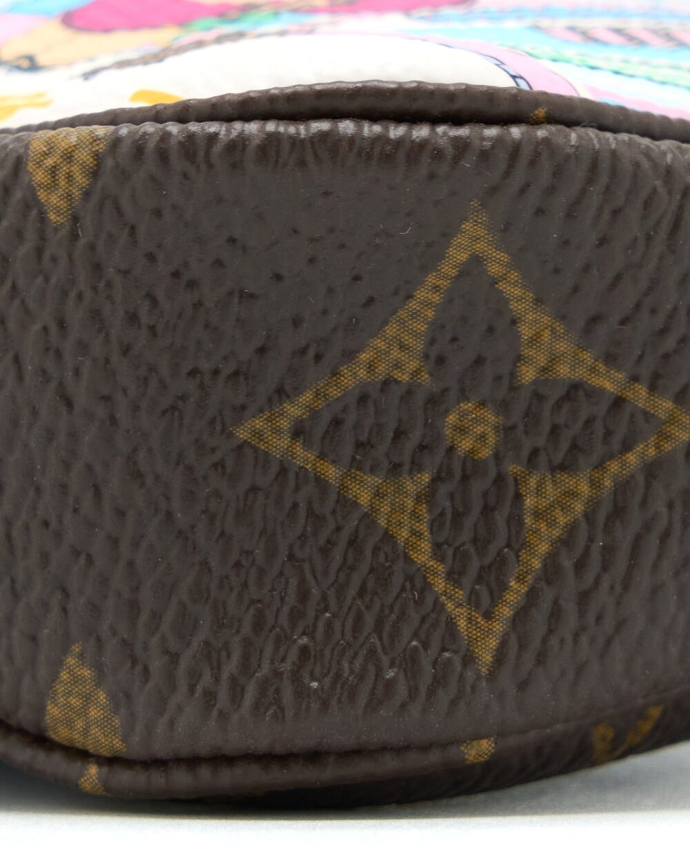 AAA Replica Louis Vuitton LV 2022 CHRISTMAS LIMITED MINI POCHETTE ACCESSORIES MONOGRAM CANVAS TOKYO BOUTIQUE GHW