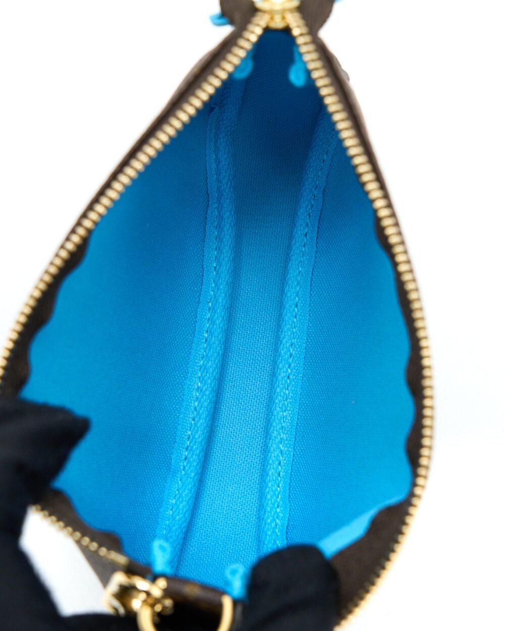 AAA Replica Louis Vuitton LV 2022 CHRISTMAS LIMITED MINI POCHETTE ACCESSORIES MONOGRAM CANVAS TOKYO BOUTIQUE GHW