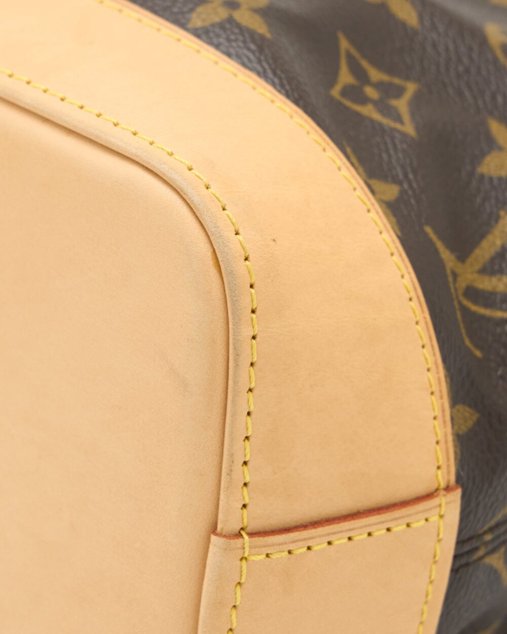 AAA Replica Louis Vuitton LV LOCKIT HORIZONTAL MONOGRAM CANVAS GHW