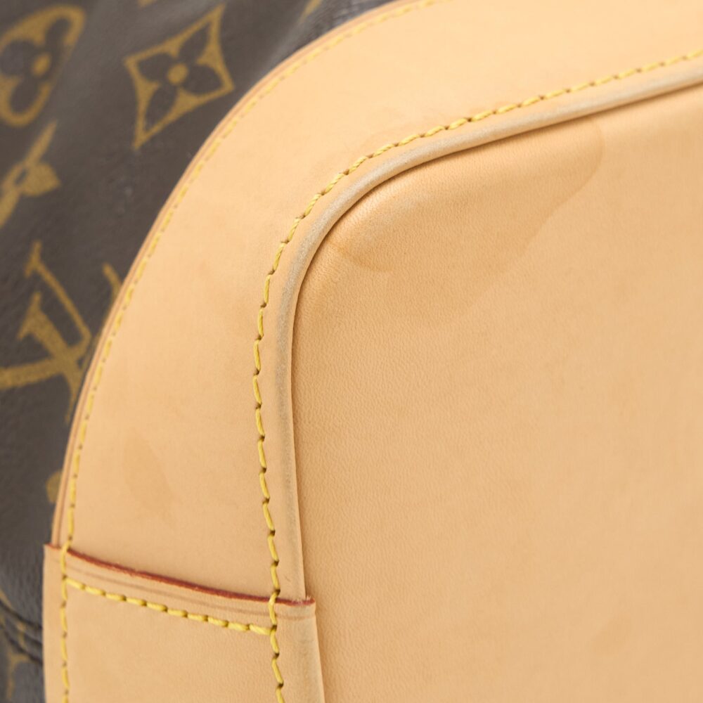 AAA Replica Louis Vuitton LV LOCKIT HORIZONTAL MONOGRAM CANVAS GHW