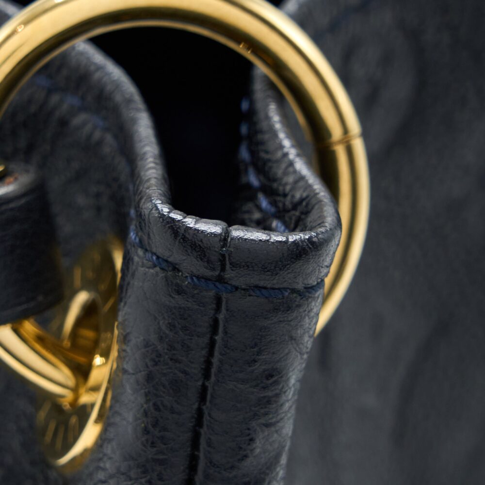 AAA Replica Louis Vuitton LV ARTSY MM EMPREINTE BLACK GHW