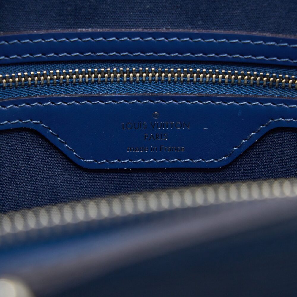 AAA Replica Louis Vuitton LV BREA MM EPI INDIGO SHW