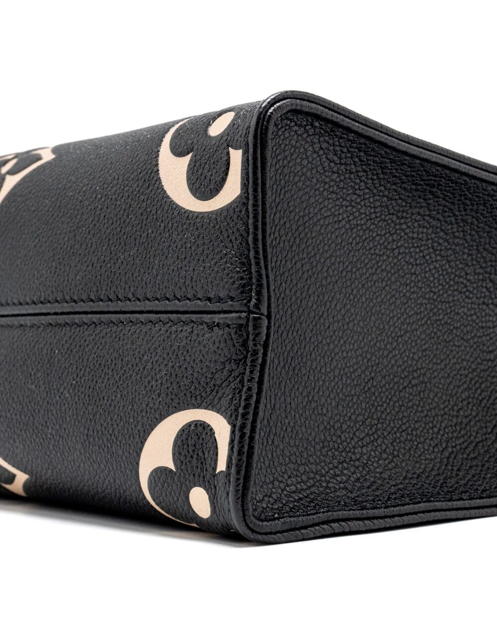 AAA Replica Louis Vuitton LV ONTHEGO PM BICOLOUR MONOGRAM EMPREINTE BLACK GHW