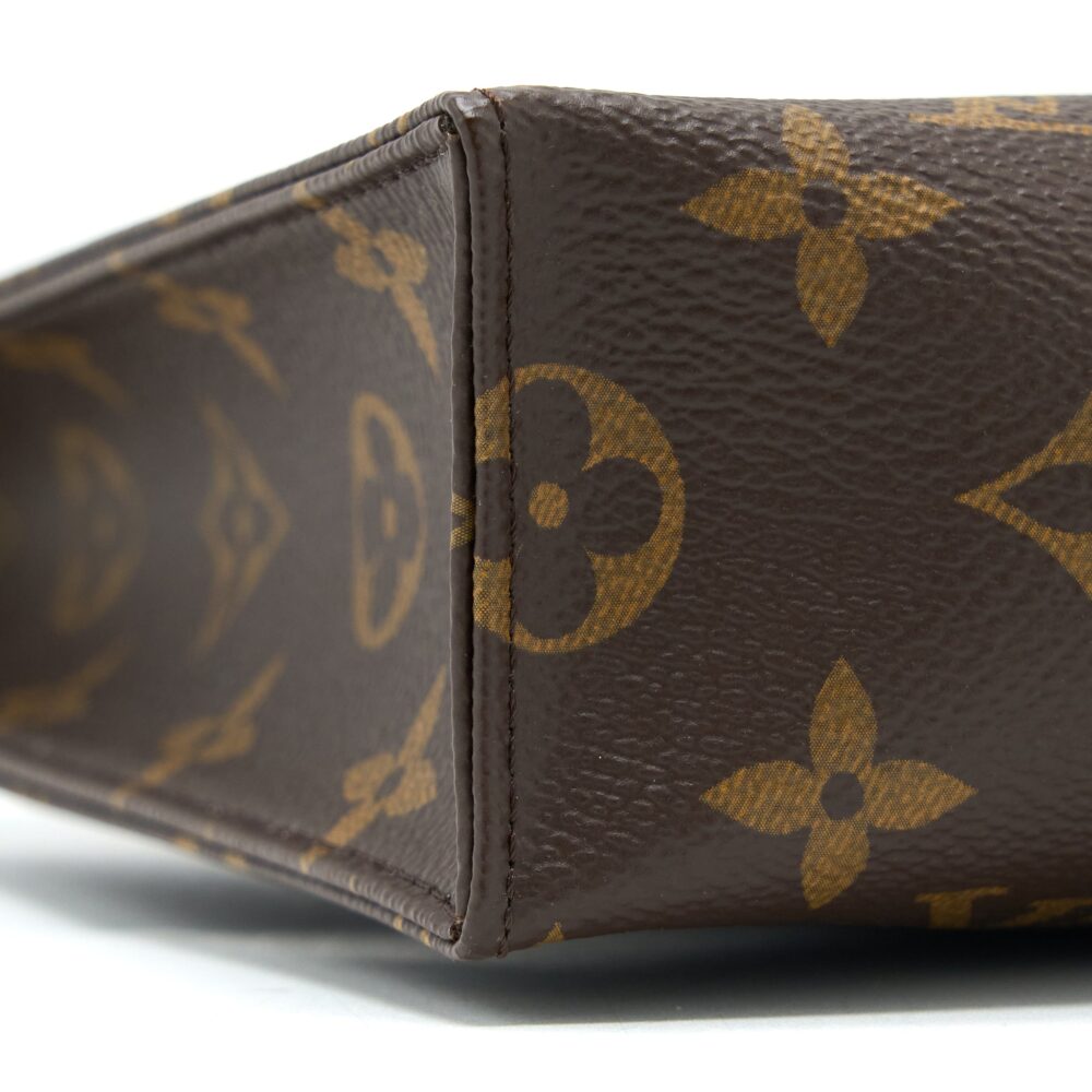 AAA Replica Louis Vuitton LV TOILETRY POCHETTE 26 MONOGRAM CANVAS GHW