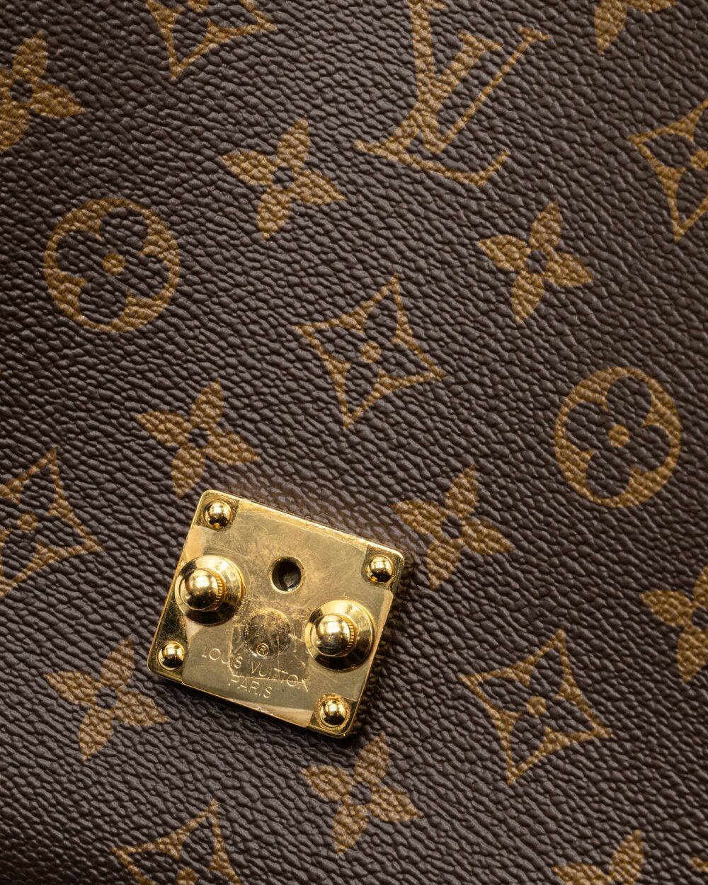 AAA Replica Louis Vuitton LV POCHETTE MÉTIS MONOGRAM CANVAS GHW