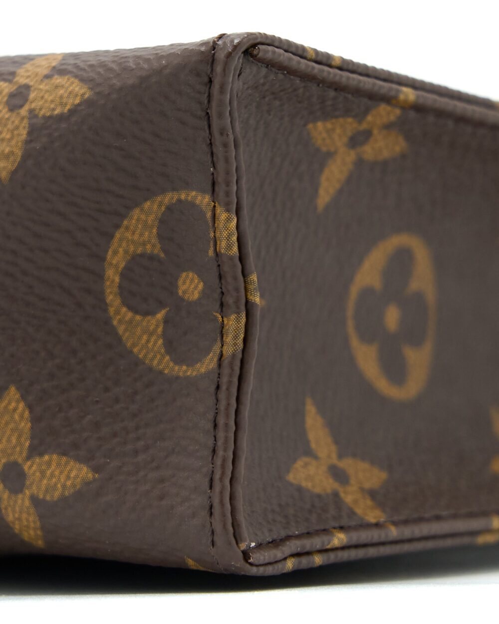AAA Replica Louis Vuitton LV TOILETRY POCHETTE 26 MONOGRAM CANVAS GHW