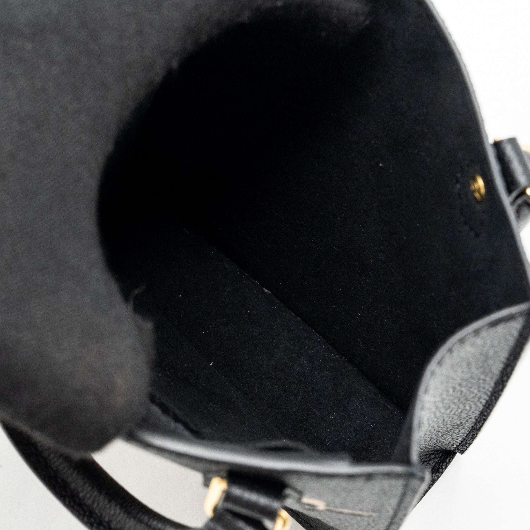 AAA Replica Louis Vuitton LV PETIT SAC PLAT MONOGRAM EMPREINTE CALFSKIN BLACK GHW (NEW VERSION)