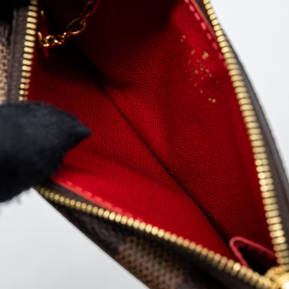 AAA Replica Louis Vuitton LV CARD HOLDER RECTO VERSO DAMIER EBENE/ RED GHW (NEW VERSION)