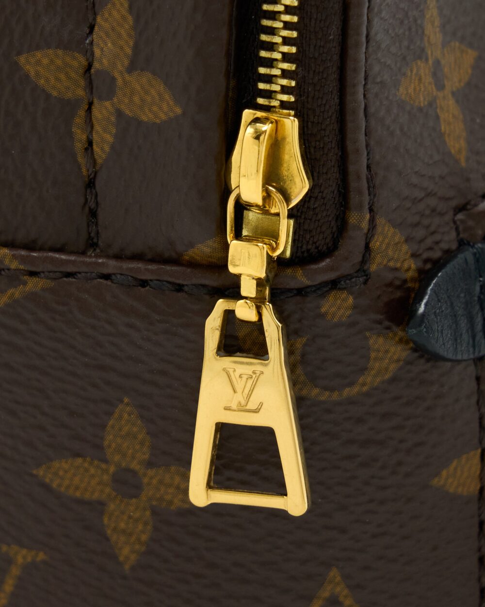 AAA Replica Louis Vuitton LV PALM SPRING MINI BACKPACK MONOGRAM CANVAS(NEW VERSION ZIPPER)