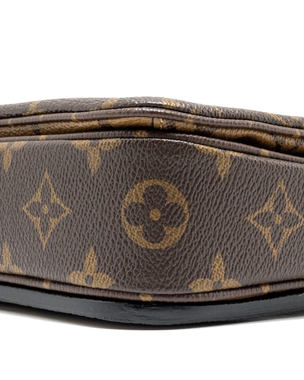 AAA Replica Louis Vuitton LV POCHETTE METIS MONOGRAM REVERSE CANVAS GHW