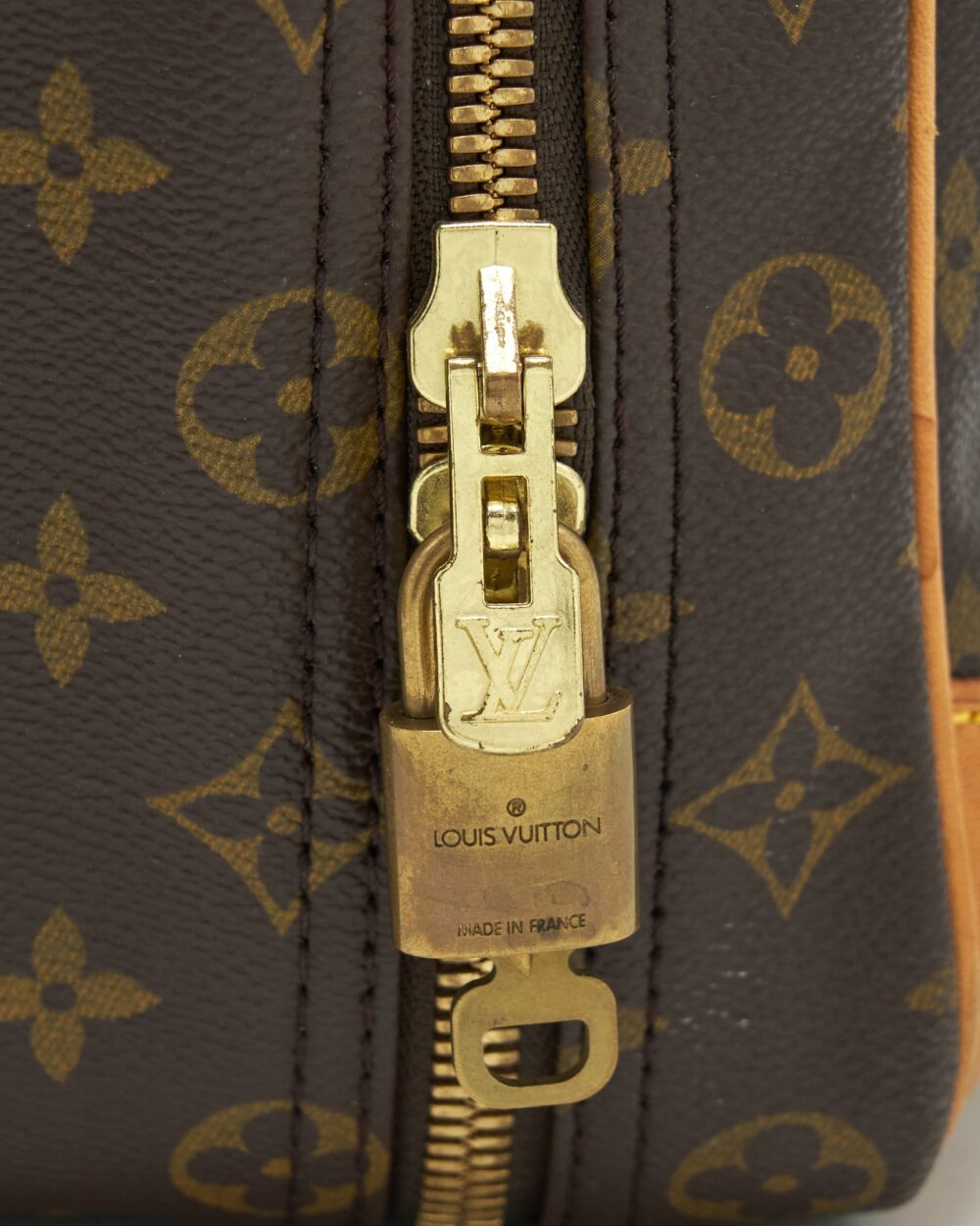 AAA Replica Louis Vuitton LV VINTAGE LUGGAGE BAG MONOGRAM CANVAS YEAR 1996