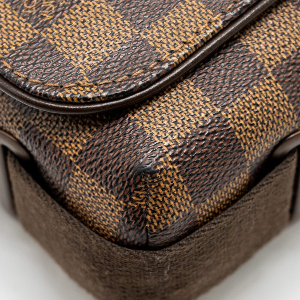 AAA Replica Louis Vuitton LV BROOKLYN PM MESSENGER BAG DAMIER EBENE CANVAS BROWN HARDWARE