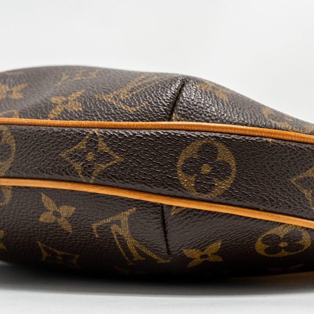 AAA Replica Louis Vuitton LV CROISSANT BAG MONOGRAM CANVAS GHW