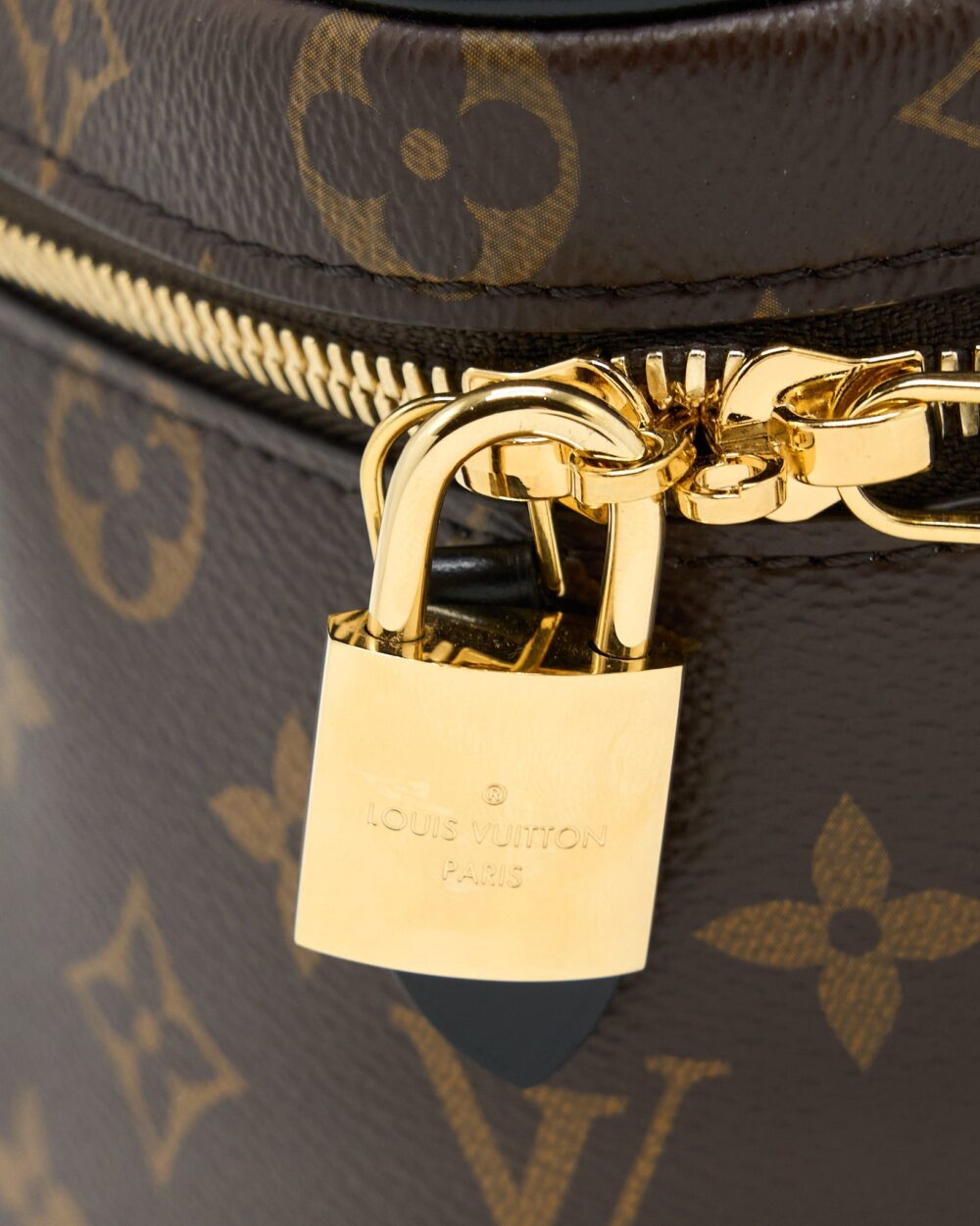 AAA Replica Louis Vuitton LV VANITY PM MONOGRAM CANVAS GHW (NEW VERSION)