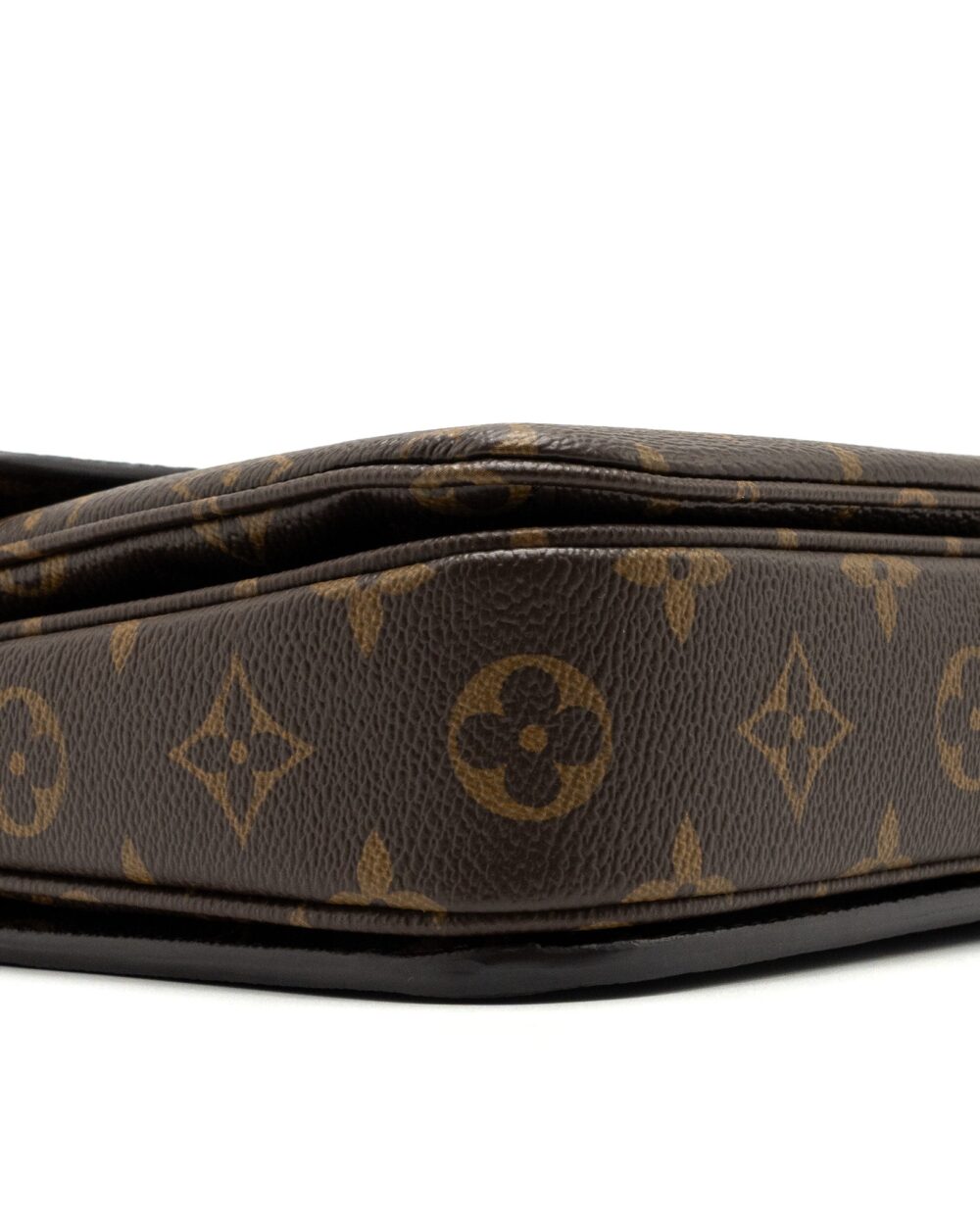 AAA Replica Louis Vuitton LV POCHETTE MÉTIS MONOGRAM CANVAS GHW