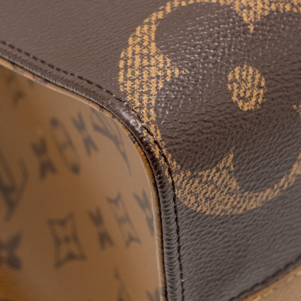 AAA Replica Louis Vuitton LV ONTHEGO MM MONOGRAM CANVAS GHW