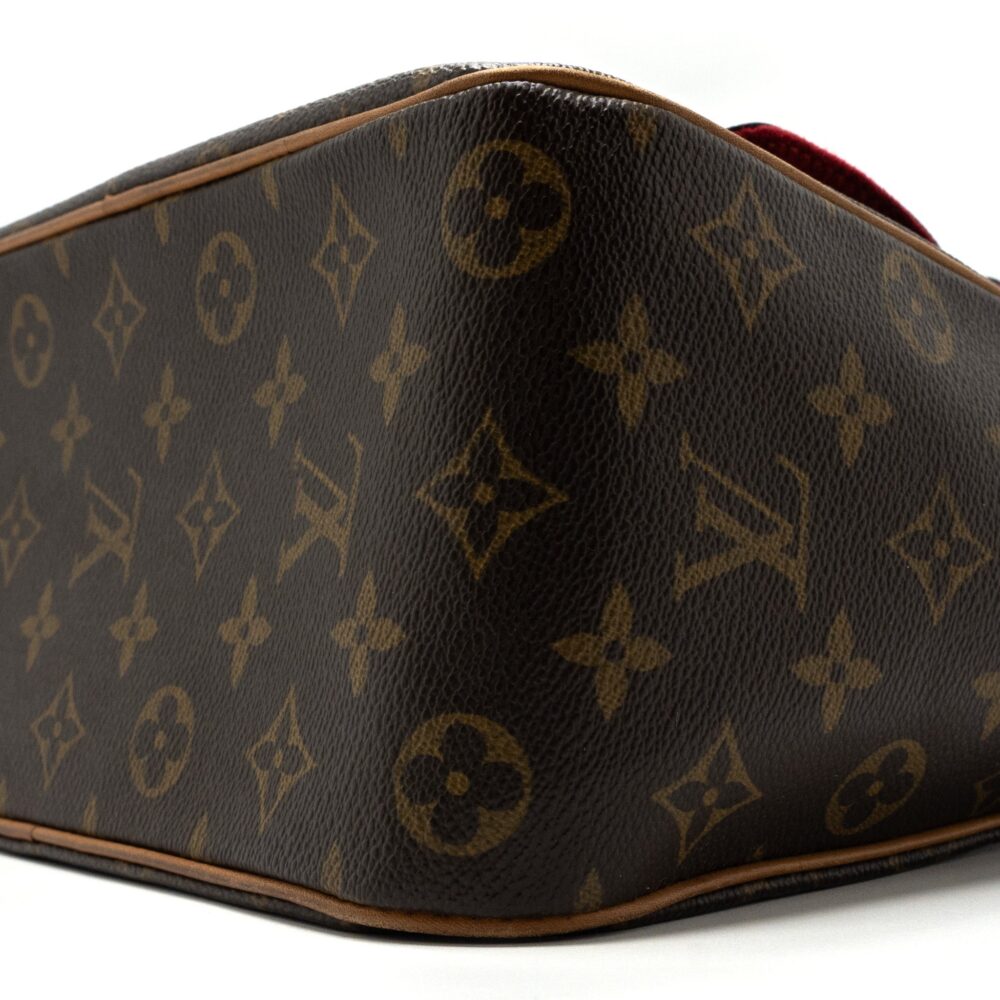 AAA Replica Louis Vuitton LV VINTAGE TOP HANDLE BAG MONOGRAM CANVAS GHW