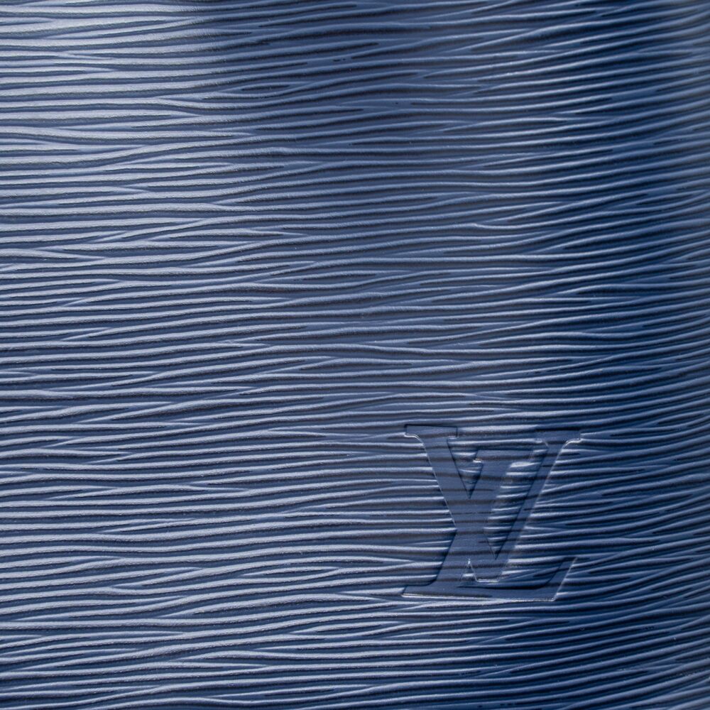 AAA Replica Louis Vuitton LV NEONOE EPI INDIGO SHW