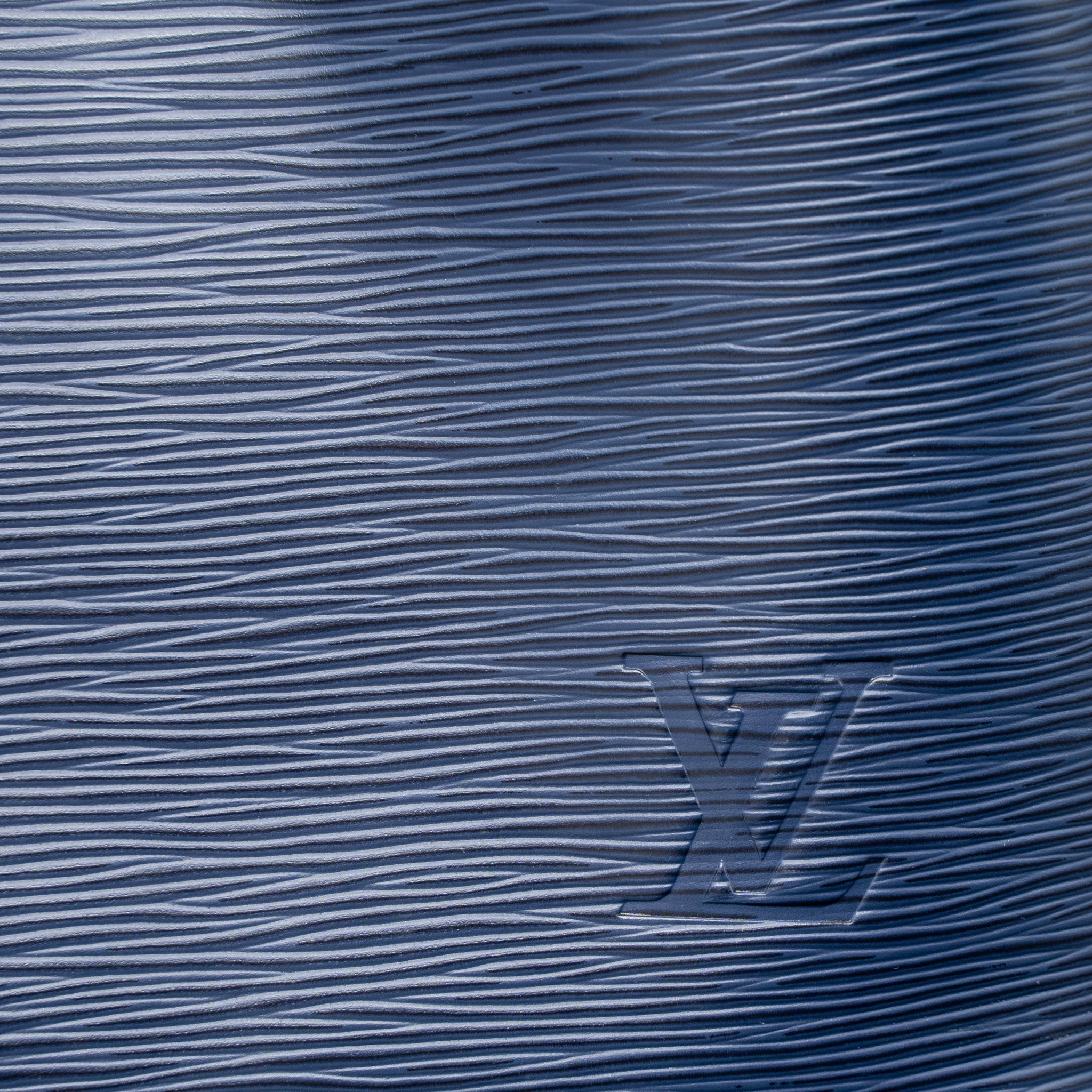 AAA Replica Louis Vuitton LV NEONOE EPI INDIGO SHW