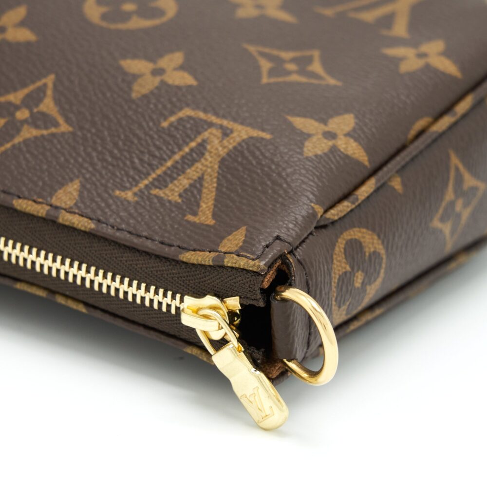 AAA Replica Louis Vuitton LV POCHETTE ACCESSORIES MONOGRAM CANVAS GHW