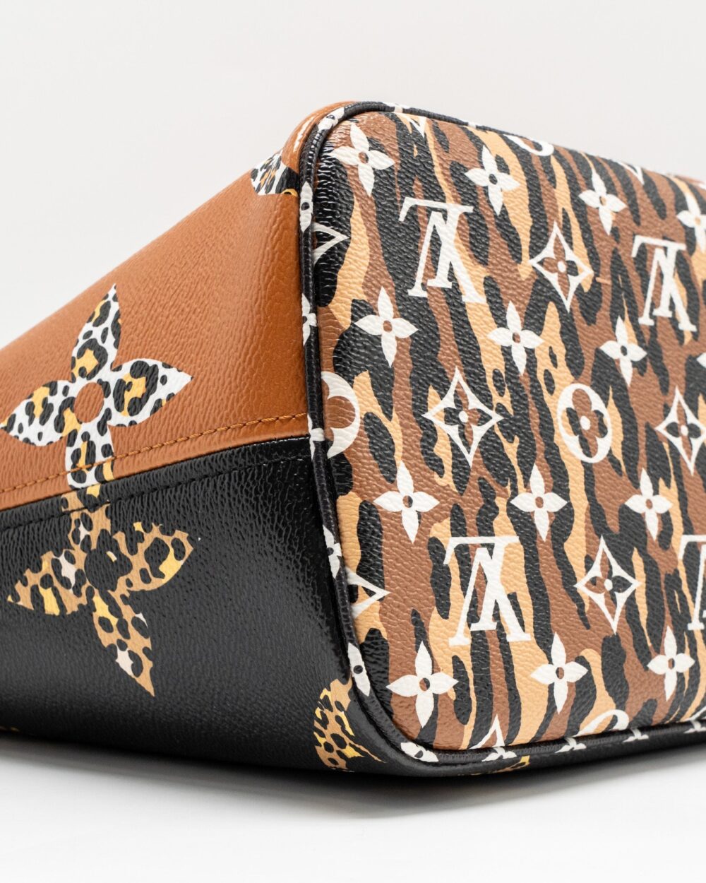 AAA Replica Louis Vuitton LV NEVERFULL MM GIANT MONOGRAM CANVAS MULTICOLOUR GHW