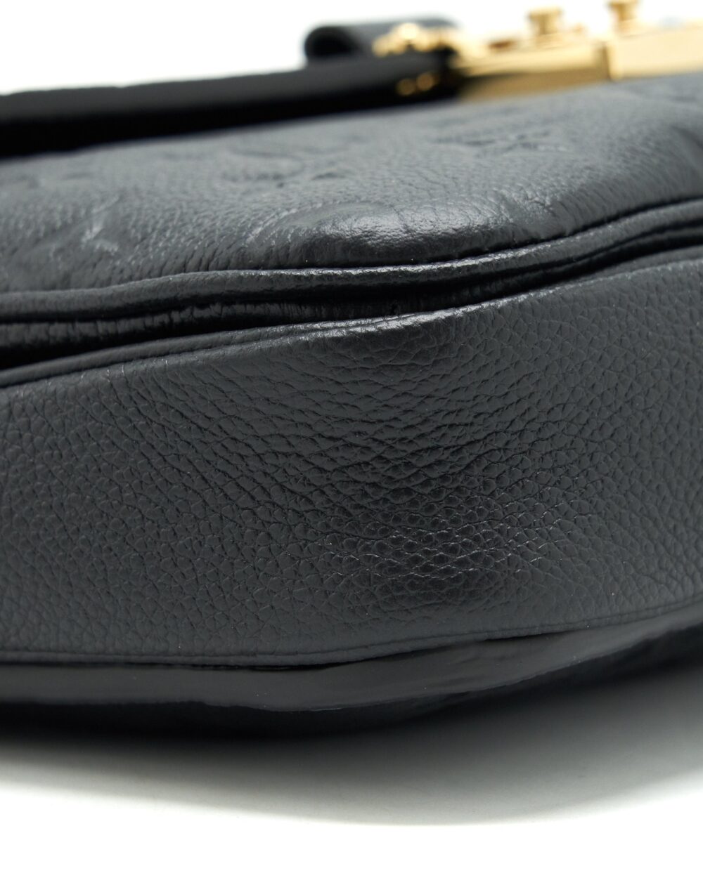 AAA Replica Louis Vuitton LV METIS POCHETTE MONOGRAM EMPREINTE BLACK GHW