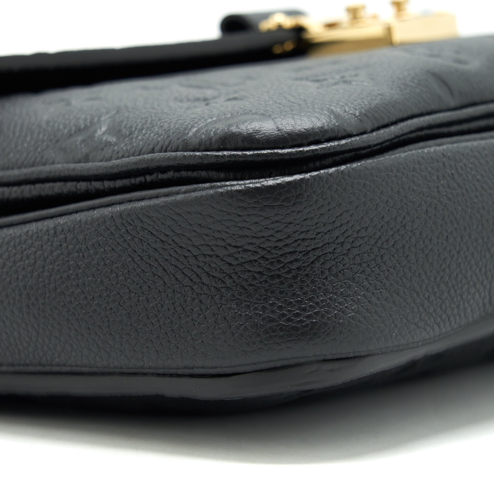 AAA Replica Louis Vuitton LV METIS POCHETTE MONOGRAM EMPREINTE BLACK GHW