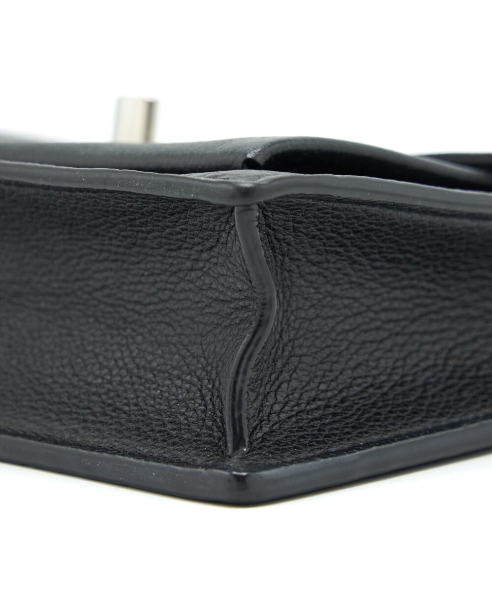 AAA Replica Louis Vuitton LV THE MY LOCKME CHAIN CROSSBODY BAG BLACK