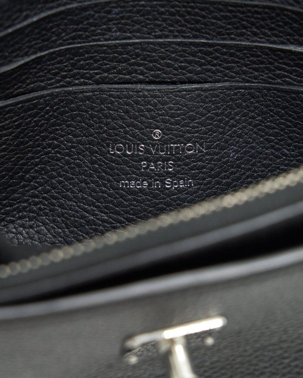 AAA Replica Louis Vuitton LV THE MY LOCKME CHAIN CROSSBODY BAG BLACK
