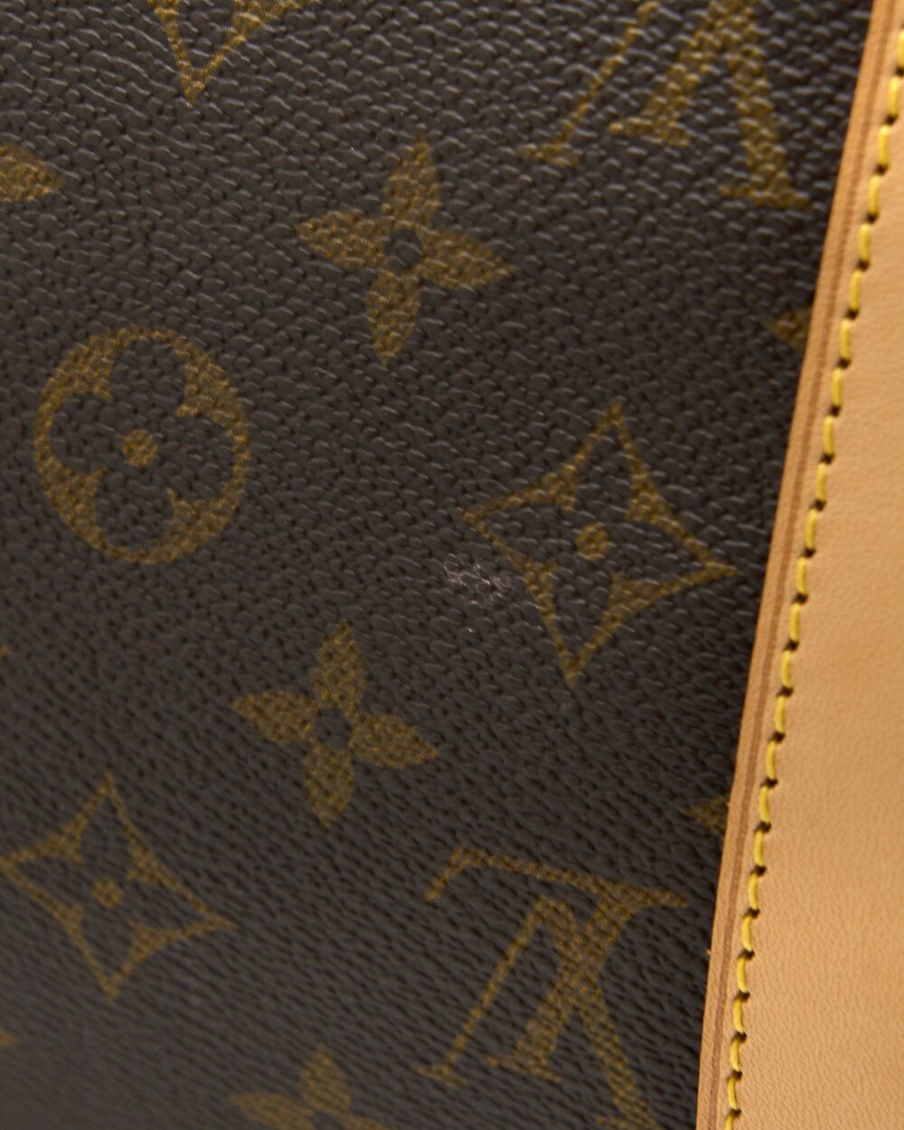 AAA Replica Louis Vuitton LV KEEPALL BANDOULIERE 50 MONOGRAM CANVAS GHW