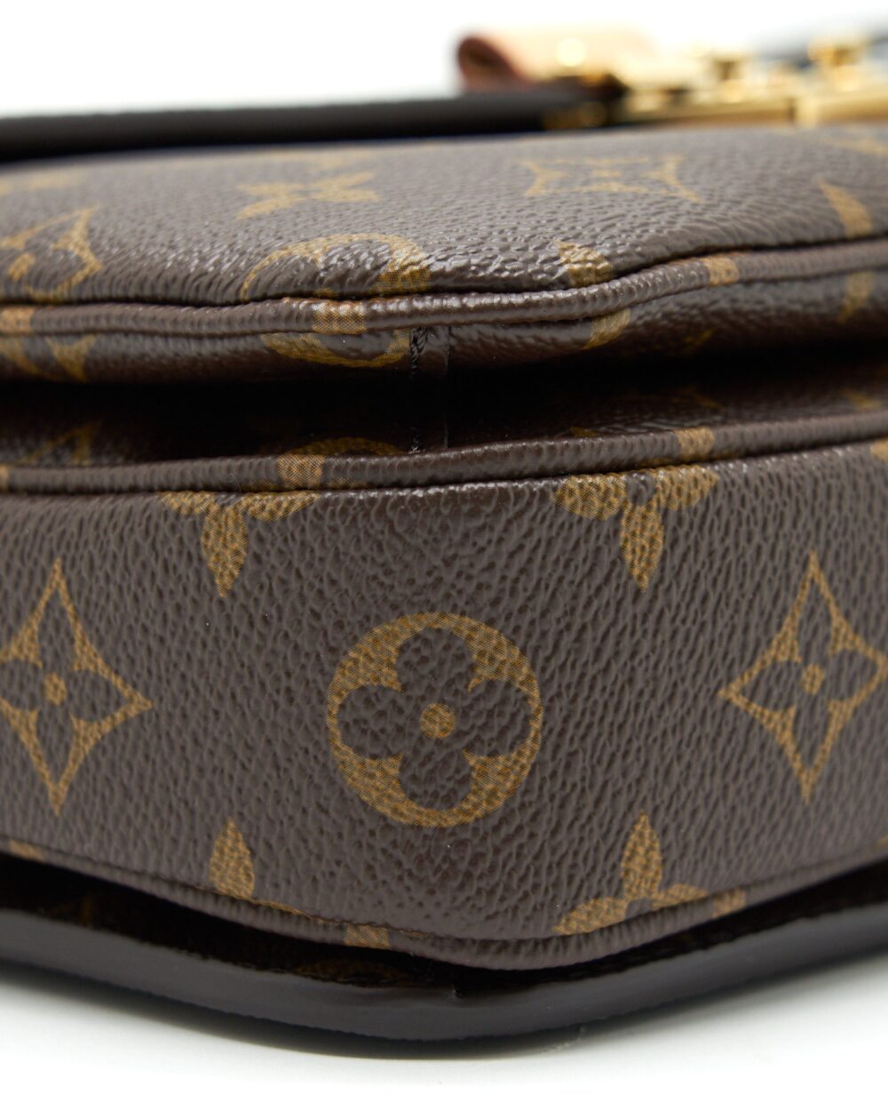 AAA Replica Louis Vuitton LV MONOGRAM CANVAS POCHETTE METIS