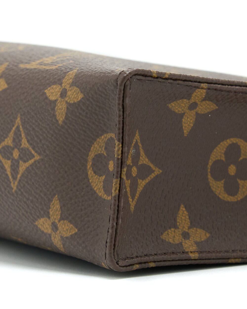 AAA Replica Louis Vuitton LV TOILETRY POCHETTE 26 MONOGRAM CANVAS GHW