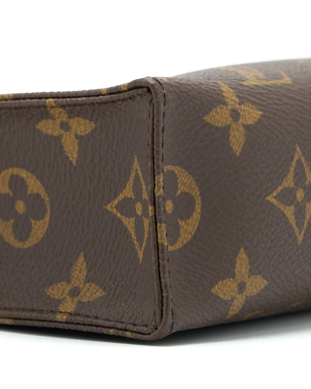 AAA Replica Louis Vuitton LV TOILETRY POCHETTE 26 MONOGRAM CANVAS GHW
