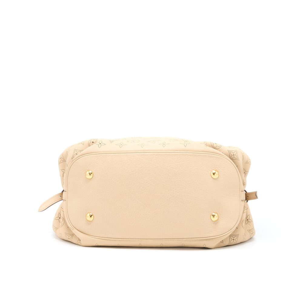 AAA Replica Louis Vuitton LV MAHINA HINA SHOULDER BAG BEIGE GHW
