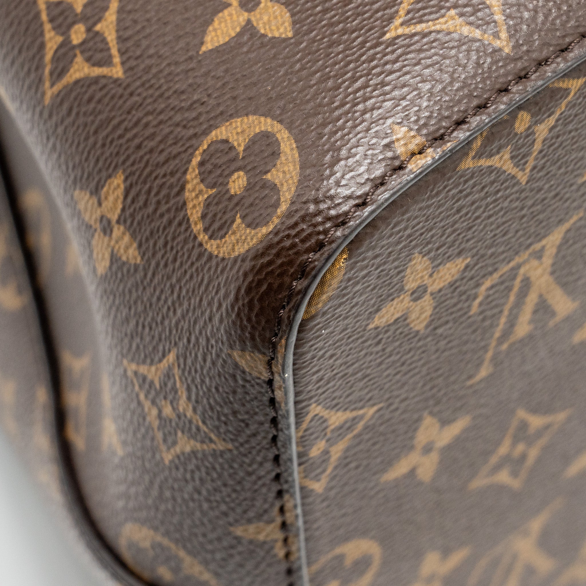 AAA Replica Louis Vuitton LV NEONOE MONOGRAM CANVAS BLACK GHW