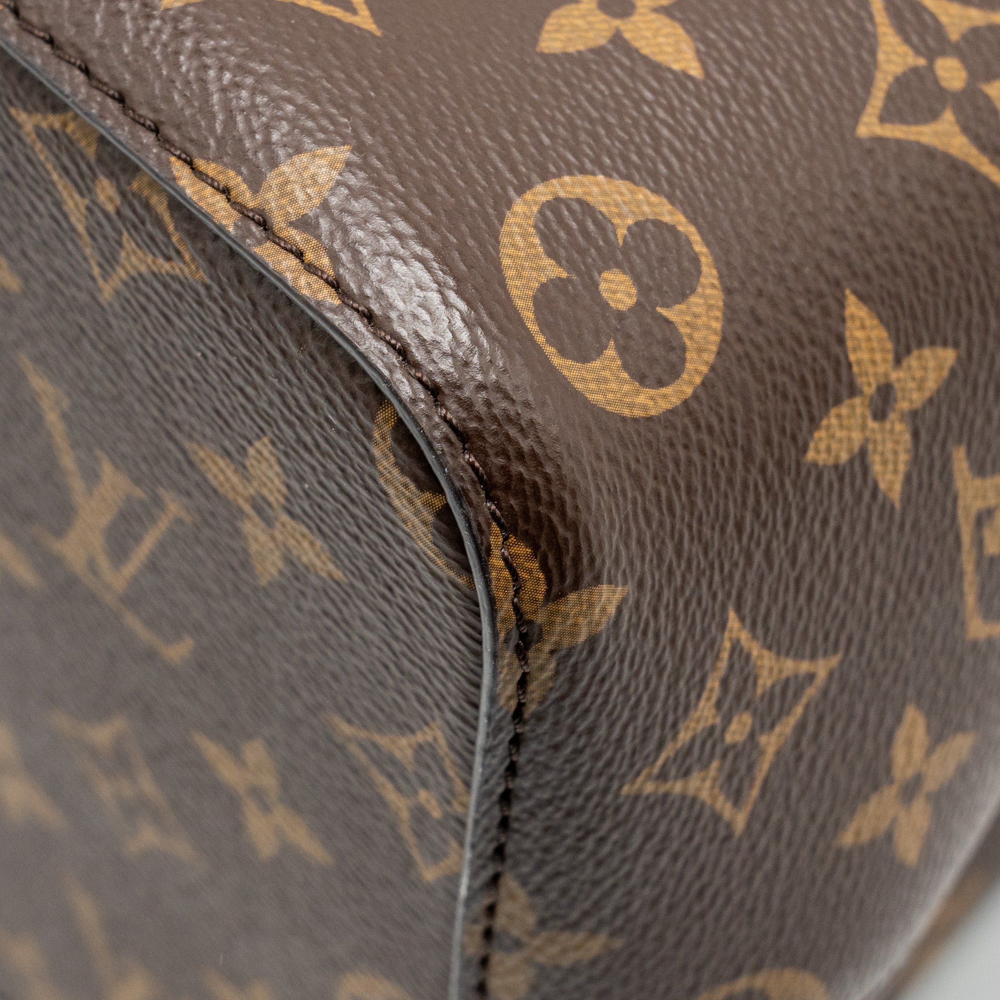 AAA Replica Louis Vuitton LV NEONOE MONOGRAM CANVAS BLACK GHW