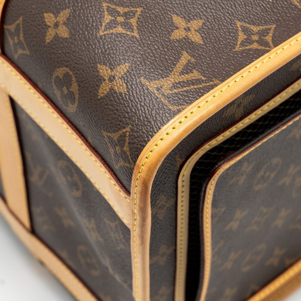 AAA Replica Louis Vuitton LV DOG BAG MONOGRAM CANVAS GHW