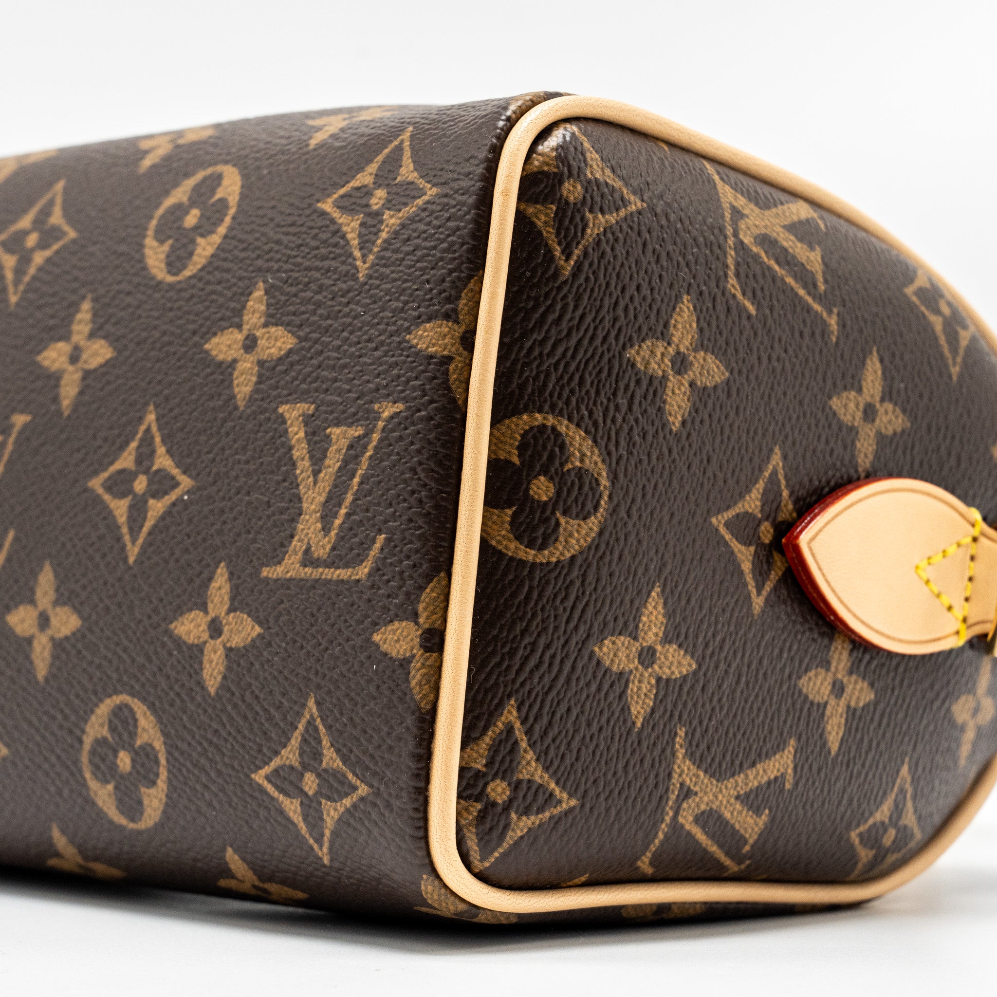 AAA Replica Louis Vuitton LV SPEEDY BANDOULIERE 20 MONOGRAM CANVAS BLACK STRAP GHW