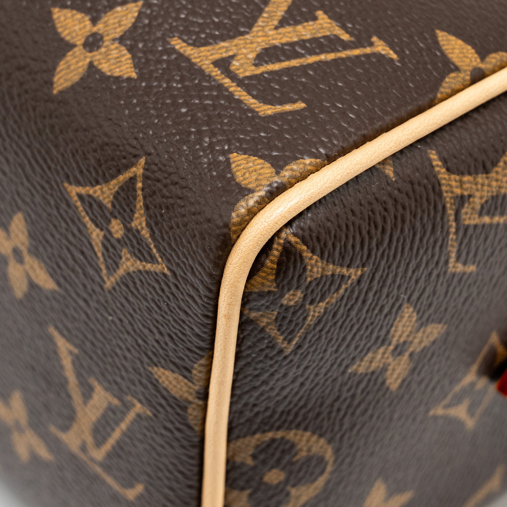 AAA Replica Louis Vuitton LV SPEEDY BANDOULIERE 20 MONOGRAM CANVAS BLACK STRAP GHW