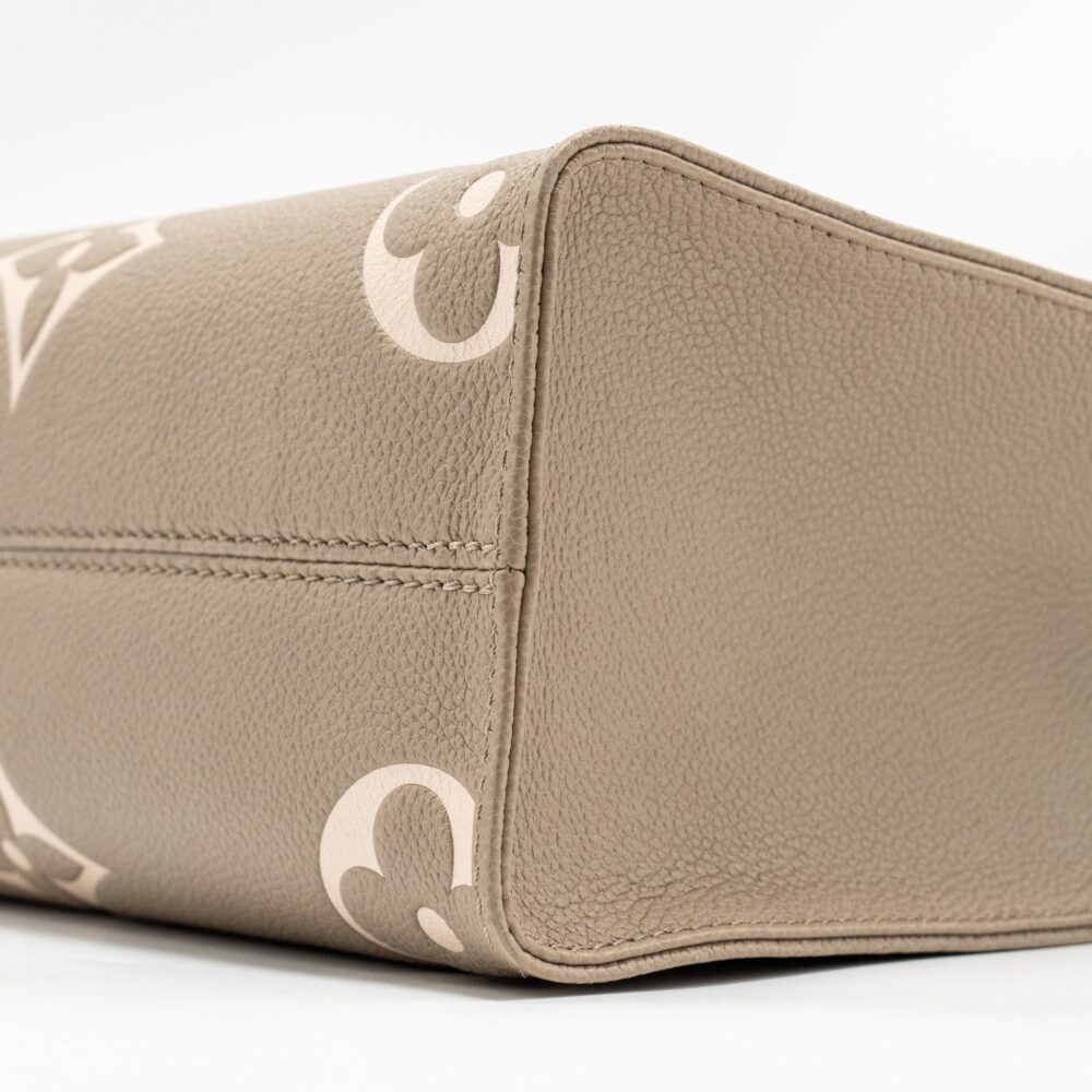 AAA Replica Louis Vuitton LV ONTHEGO PM BICOLOUR MONOGRAM EMPREINTE LEATHER TOURTERELLE/CREME GHW