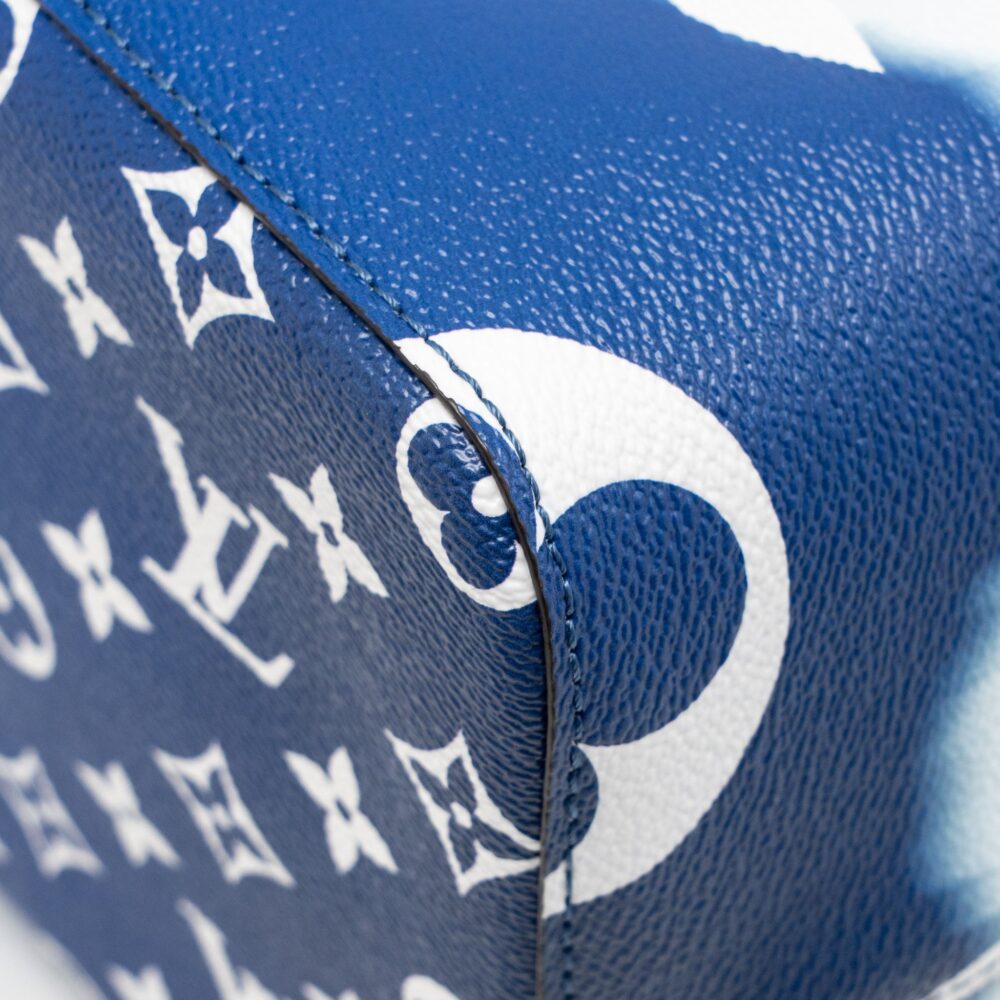 AAA Replica Louis Vuitton LV NEONOE LV ESCALE MM PASTEL GIANT MONOGRAM CANVAS BLUE/WHITE SHW