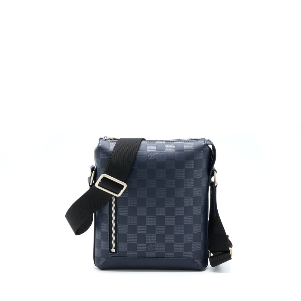 AAA Replica Louis Vuitton LV DISCOVERY MESSENGER BB DAMIER INFINI SHW