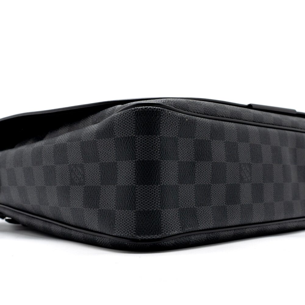 AAA Replica Louis Vuitton LV LARGE MESSENGER BAG DAMIER GRAPHITE CANVAS SHW