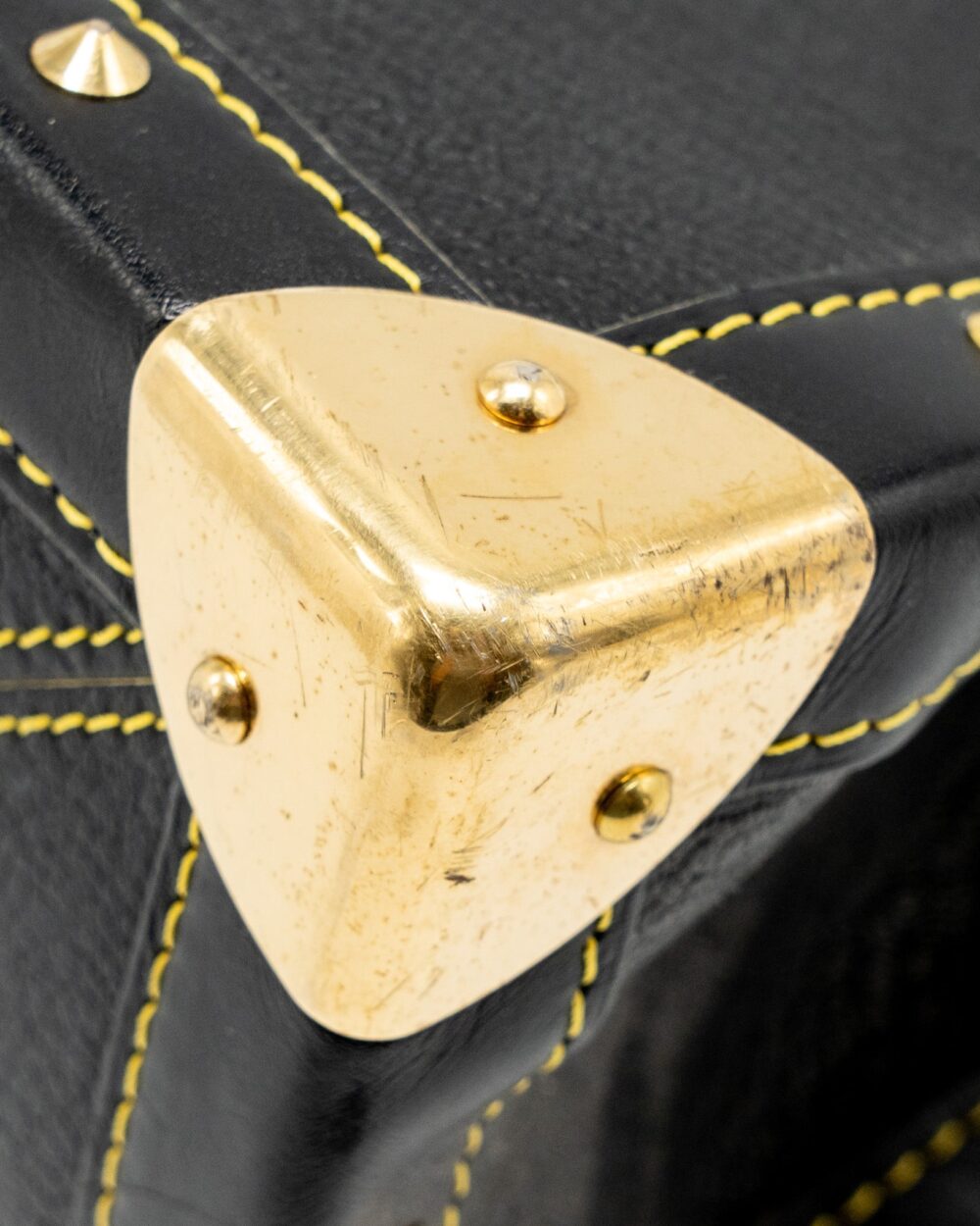 AAA Replica Louis Vuitton LV VINTAGE SHOULDER BAG BLACK GHW