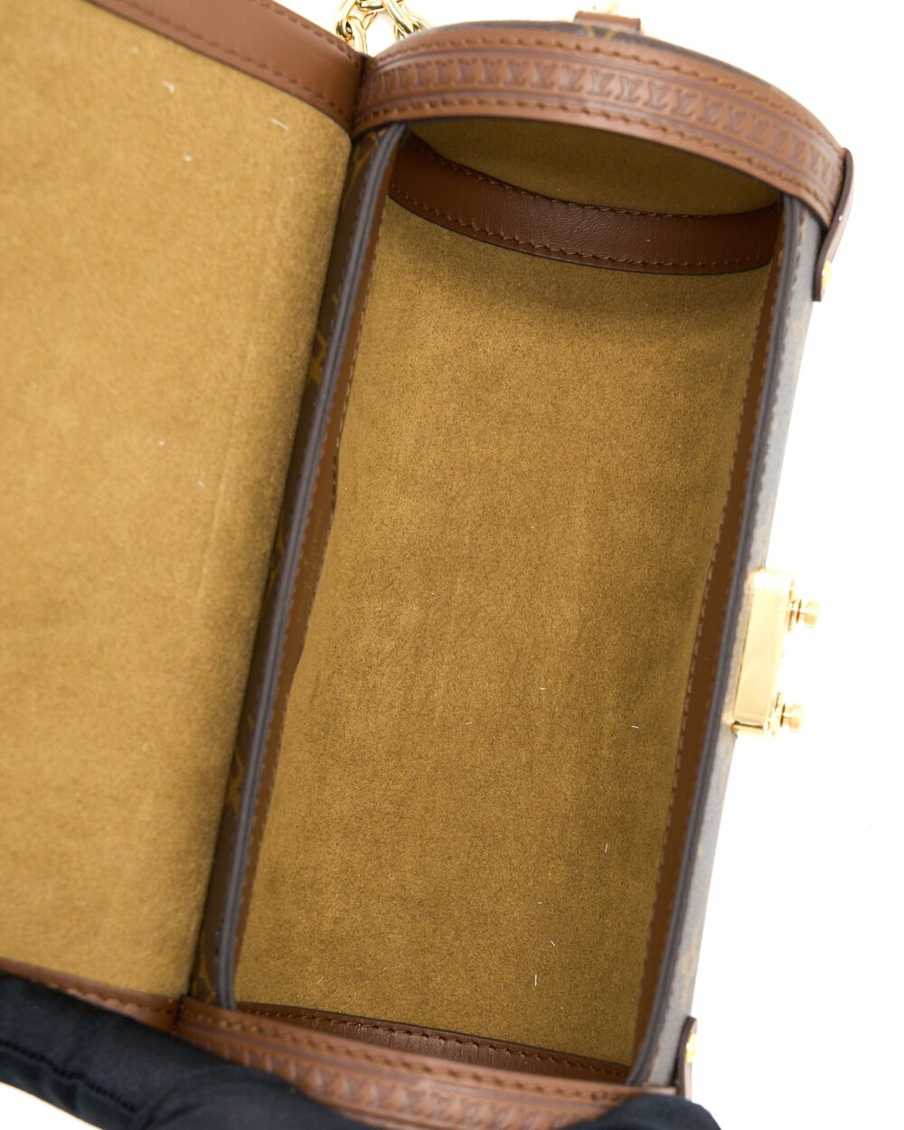 AAA Replica Louis Vuitton LV PAPILLON TRUNK MONOGRAM CANVAS GHW