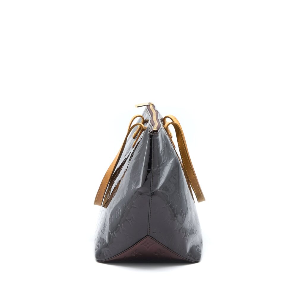 AAA Replica Louis Vuitton LV VERNIS BELLEVUE GM BAG PATENT AMARANTE GHW